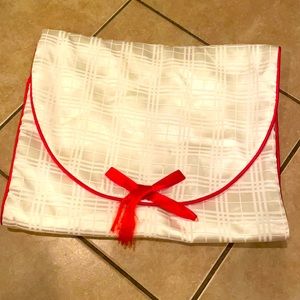 Society by Burberry’s cosmetics bag